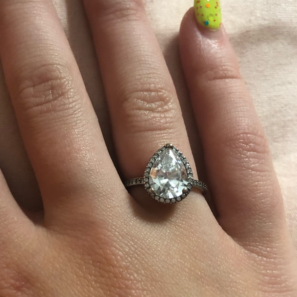 Retired Pear Shape Pandora ring Authentic - Picture 3 of 8